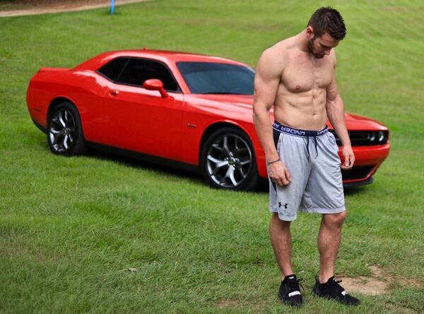 sexy-shirtless-fit-body-guy (5).jpg