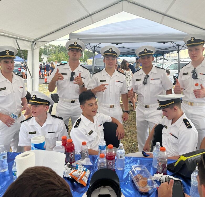 Naval Acadamy Picknic 1.jpg