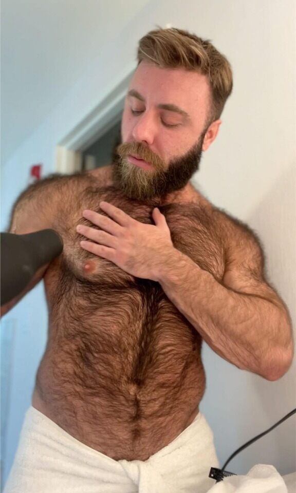 Hairy chest 1.jpg