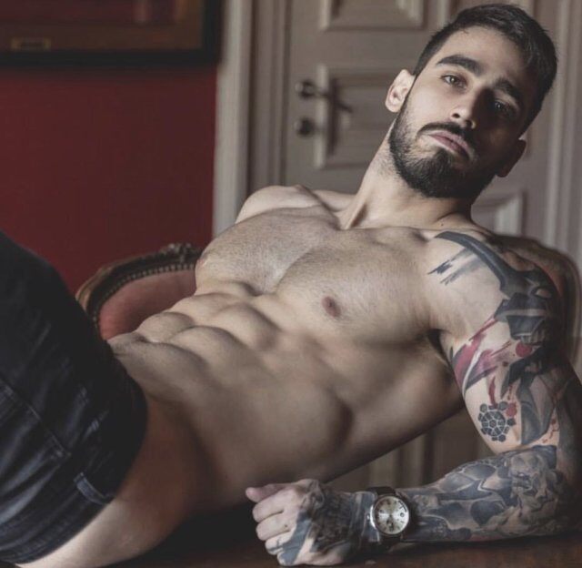Hunk1.jpg
