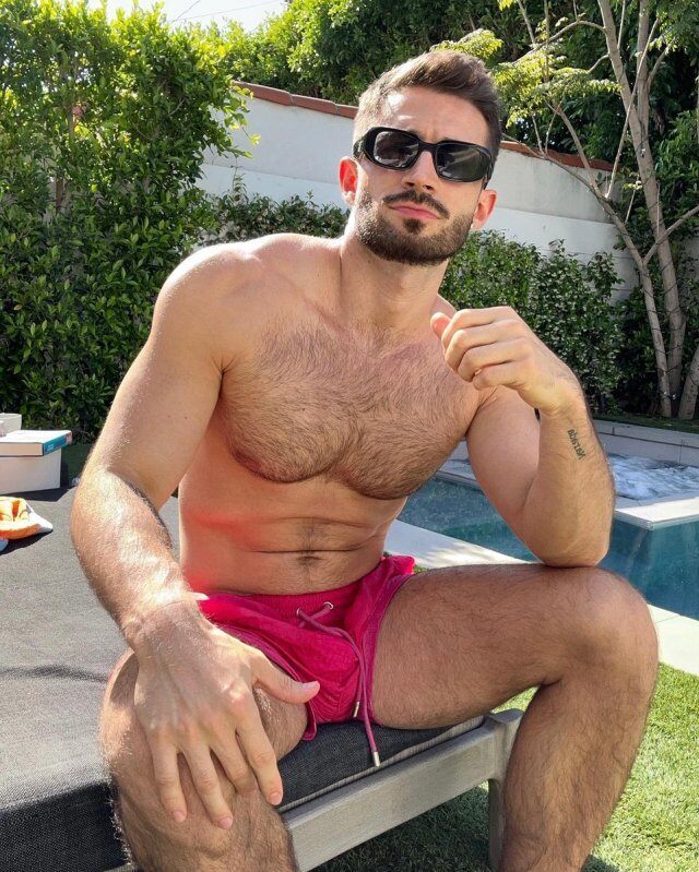 hairy3.jpg