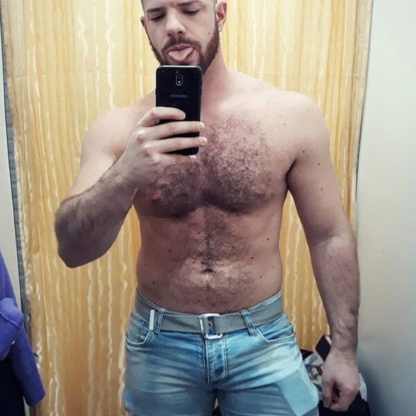 shirtless6.jpg