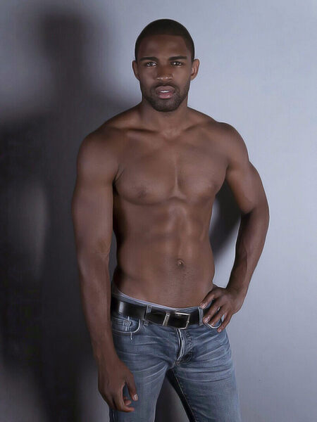 shirtless9.jpg