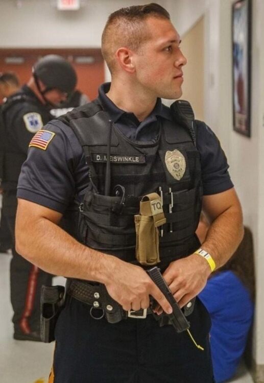 Officer.jpg