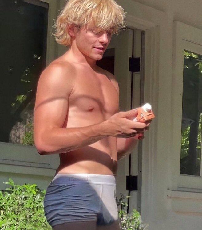 Ross Lynch.jpg