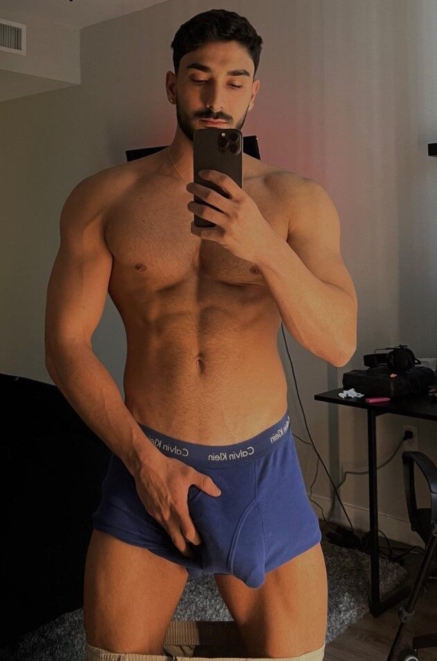 tumblr_cb34b6fe8c6b0ff8f2b2d55fedd3e029_42a4f137_1280.jpg