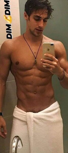 Hot_Dudes_aa5f5b310a70014f9a4d7dc4e3343e8e_e5fa7a4b_1280.jpg