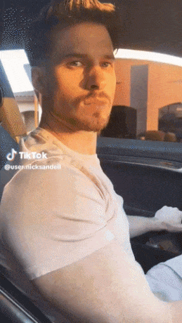 bulgetiktok.gif