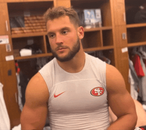 studfootball3232.gif
