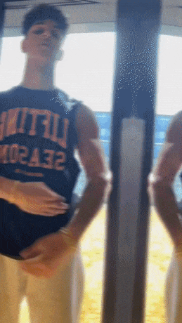 studtiktok2.gif