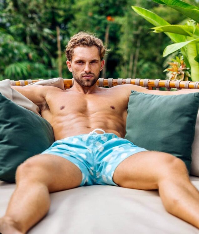 xxxmanspread maybe.jpg