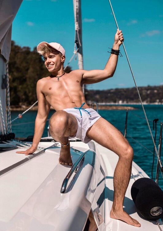xxxyachting1.jpg