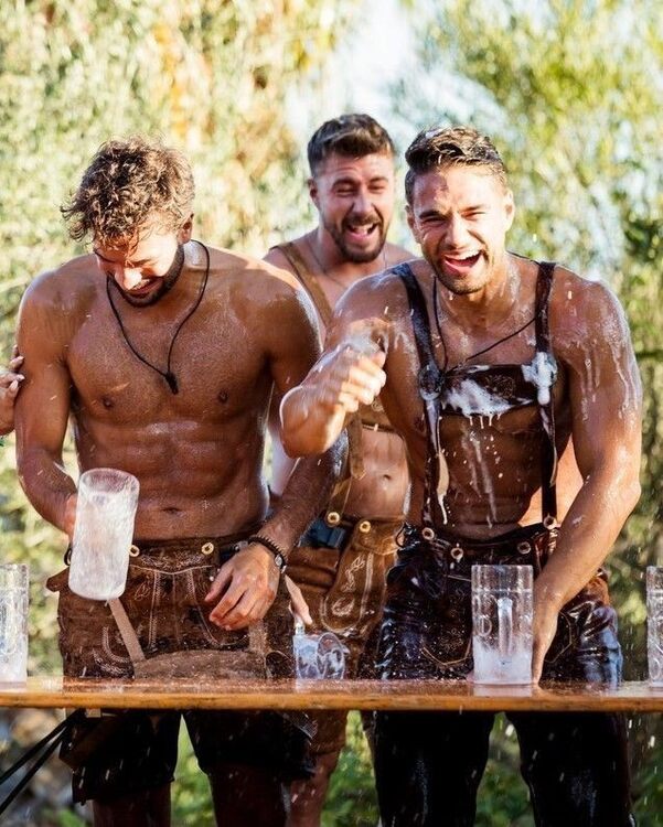 Beer & Lederhosen.jpg