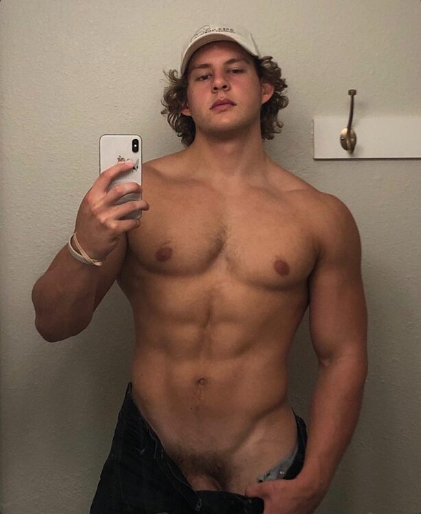 Jacked Selfie.jpg