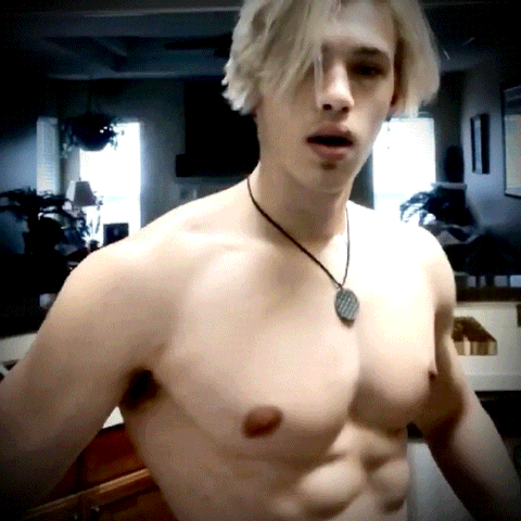 stud12oo3.gif