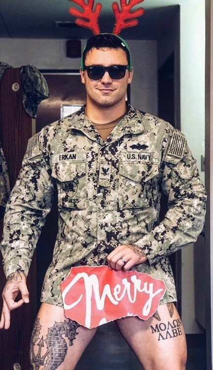 Merry Xamas US Navy.jpg