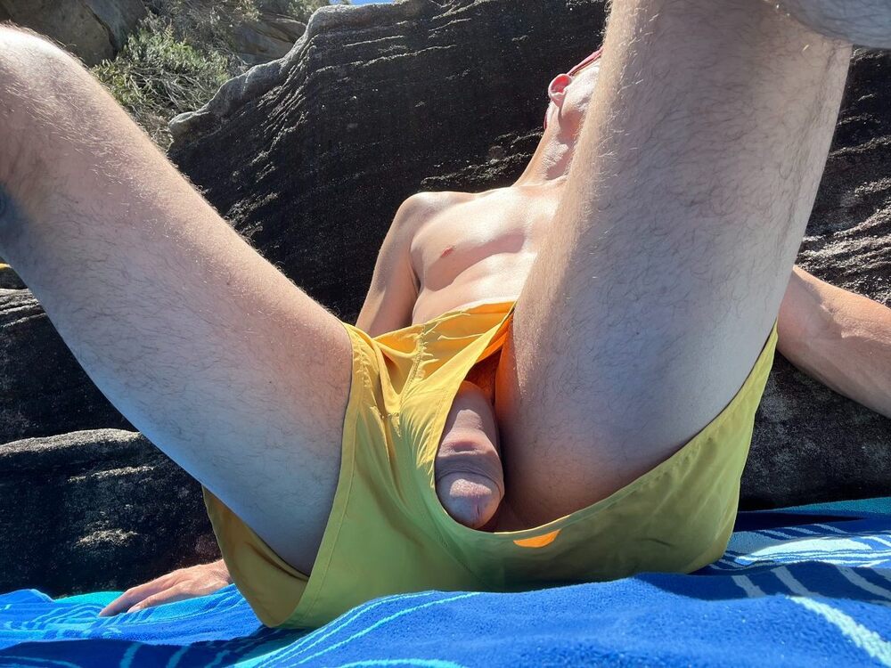 PeekABoo Uncut Too.jpg