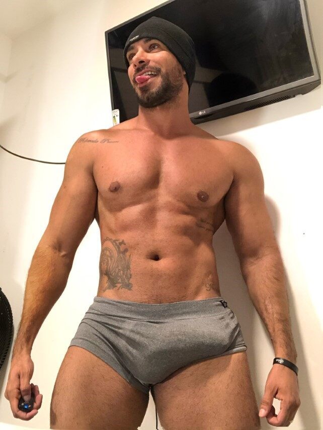 bdsmlr-685839-4OpHgGxN6z.jpg