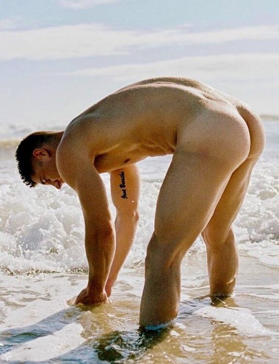 xxxbendover beach.jpg