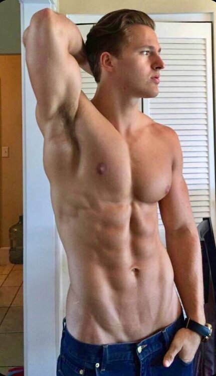 xxxnaveltallk guy.jpg