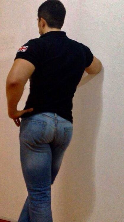 Bubble Butt Jeans Butt.jpg