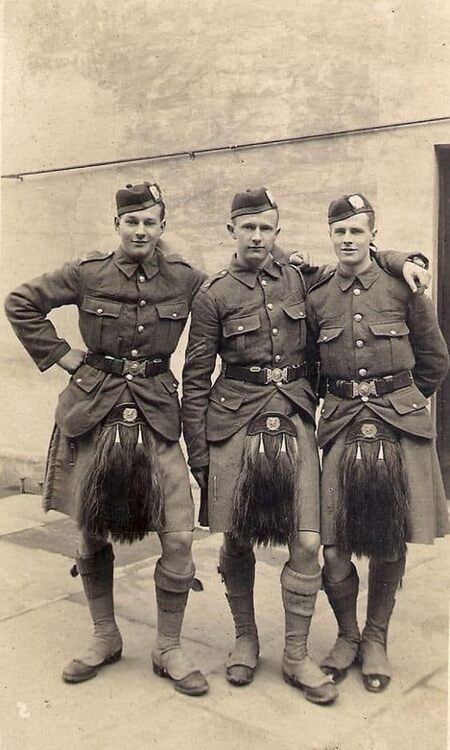 Scottish lads - 1917.jpg