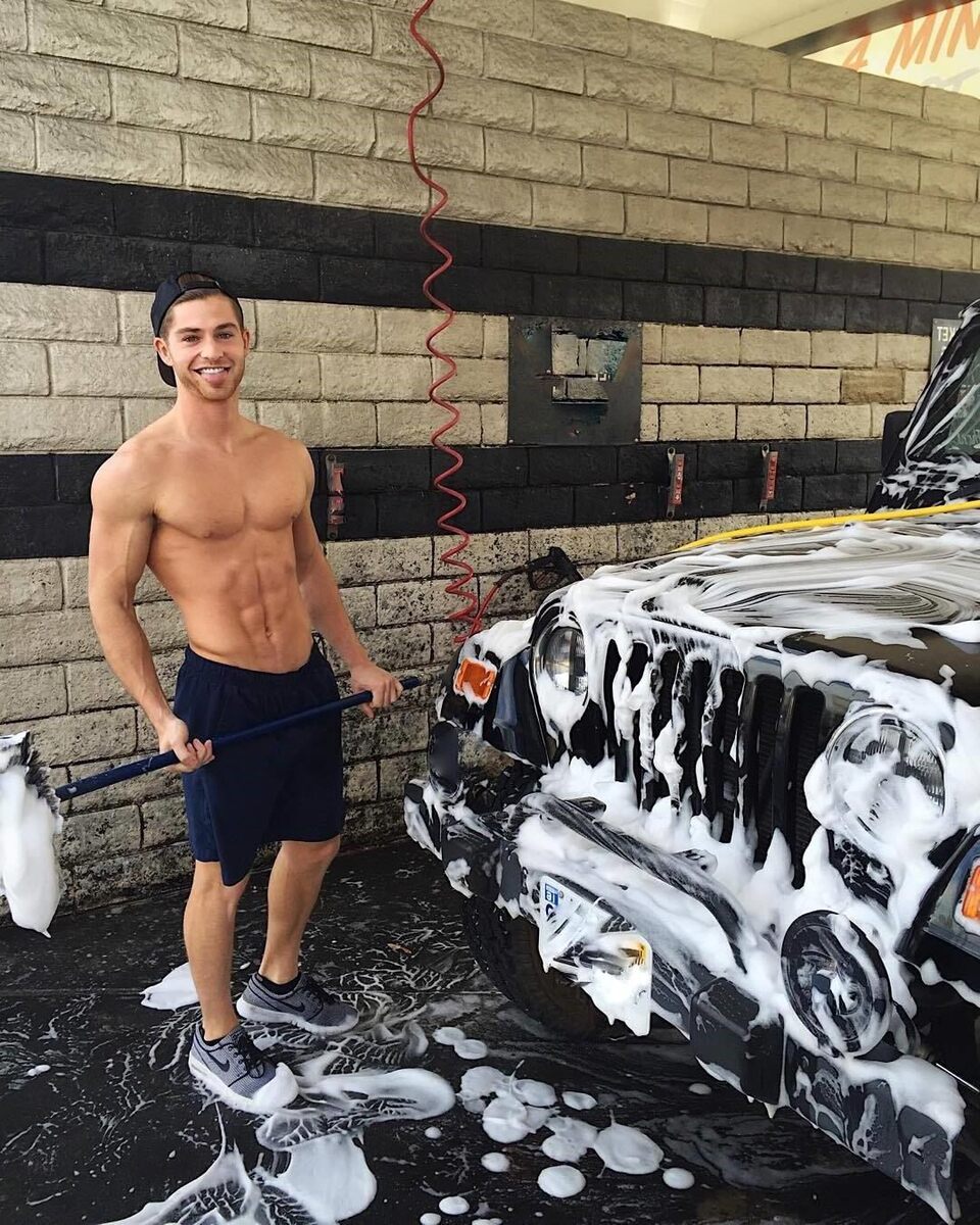 shirtless_stud (160).jpg