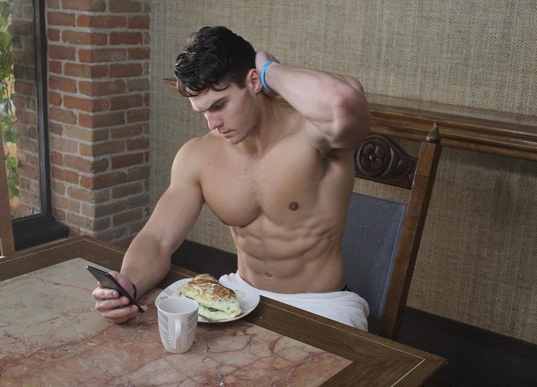 shirtless_stud (240).jpg