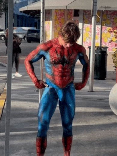 bulge (123).gif - Public Content - The Company of Men