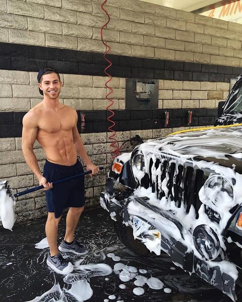 shirtless_stud (160).jpg