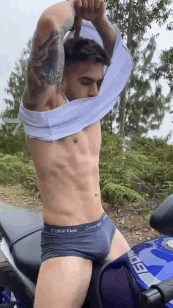 stud (529).gif
