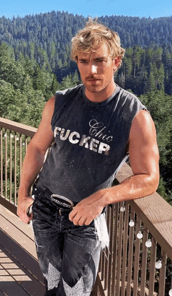 stud (552).gif