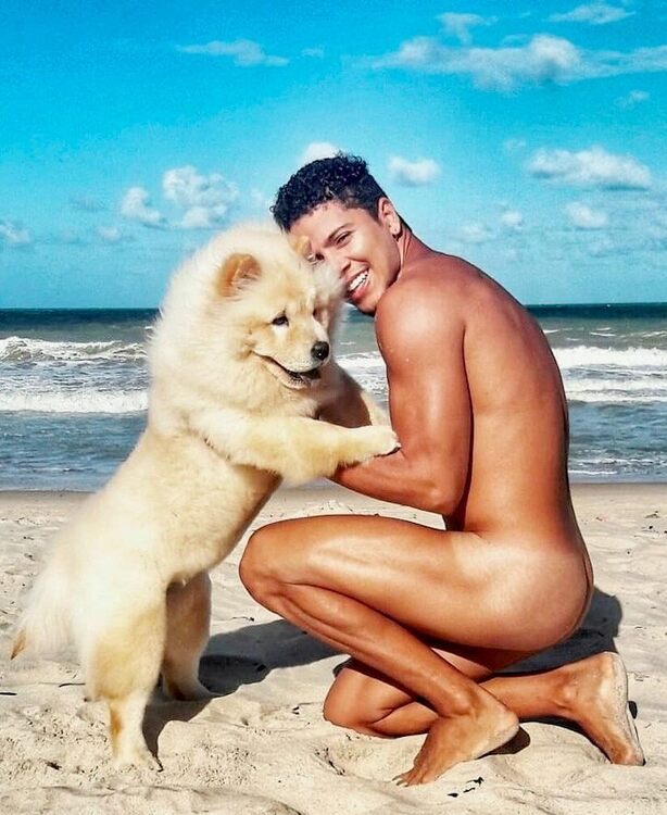 xxxpoochbeach.jpg