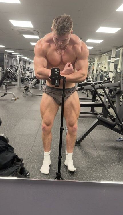 Master Scotts Legs.jpg