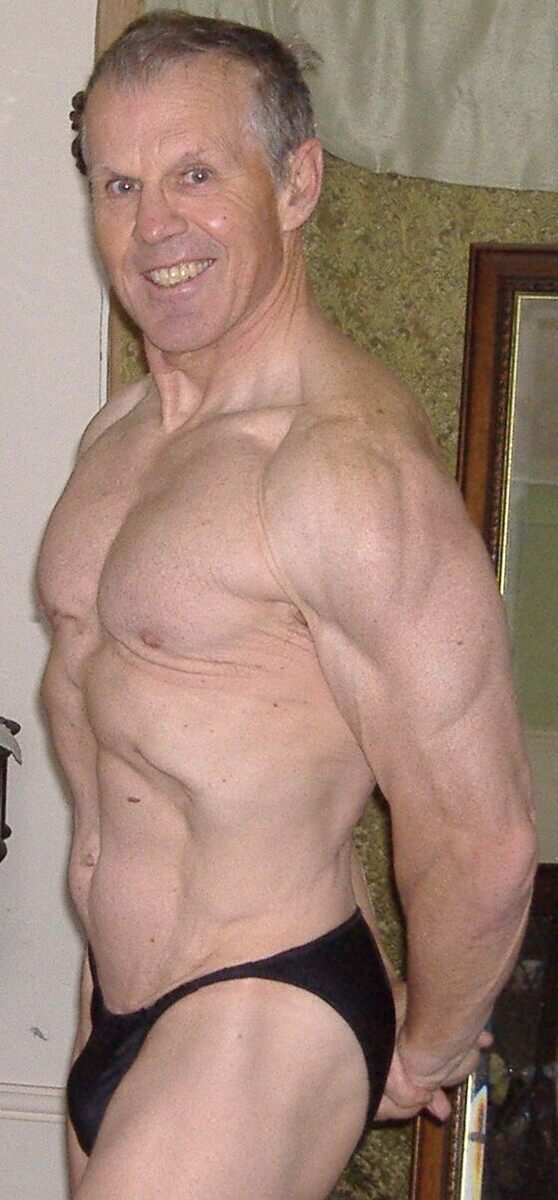 Side Triceps (Proper).jpg