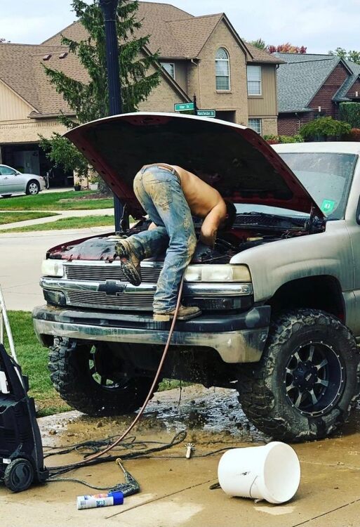 Jean Butt Fixin Truck.jpg