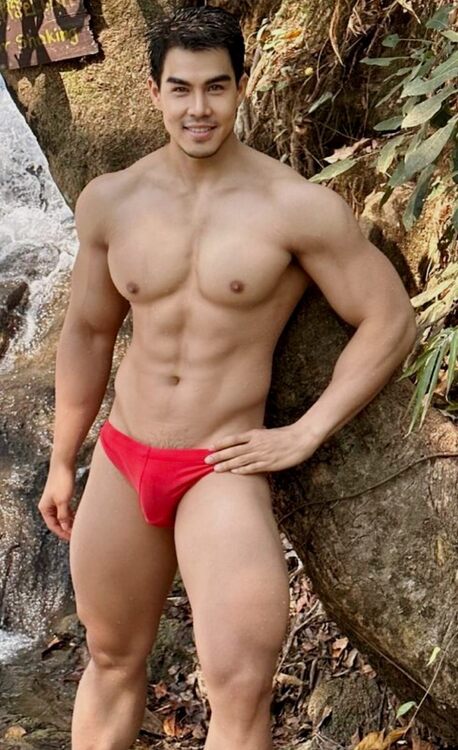 xxxred outdoors2.jpg