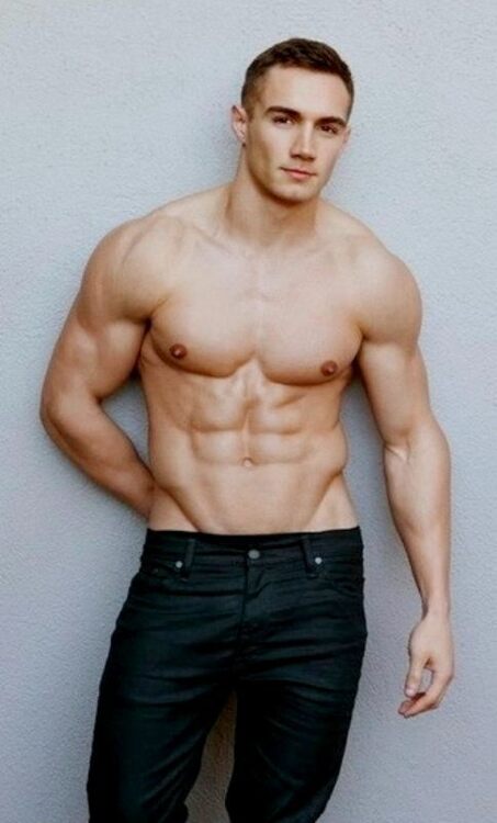 xxxsmile pecs&abs.jpg