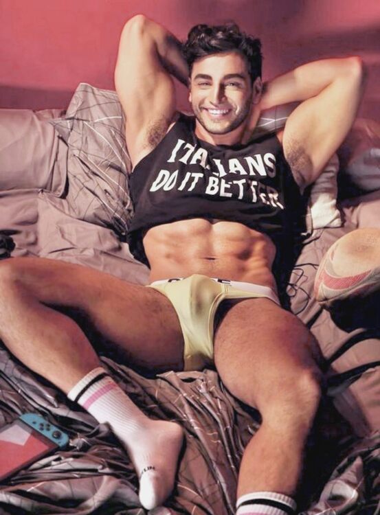 xxxcome2bed Italian.jpg