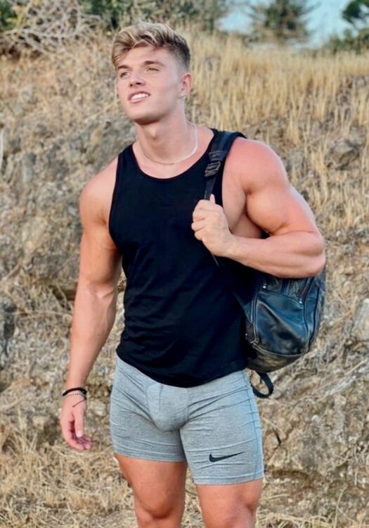 xxxoutdoors blond.jpg