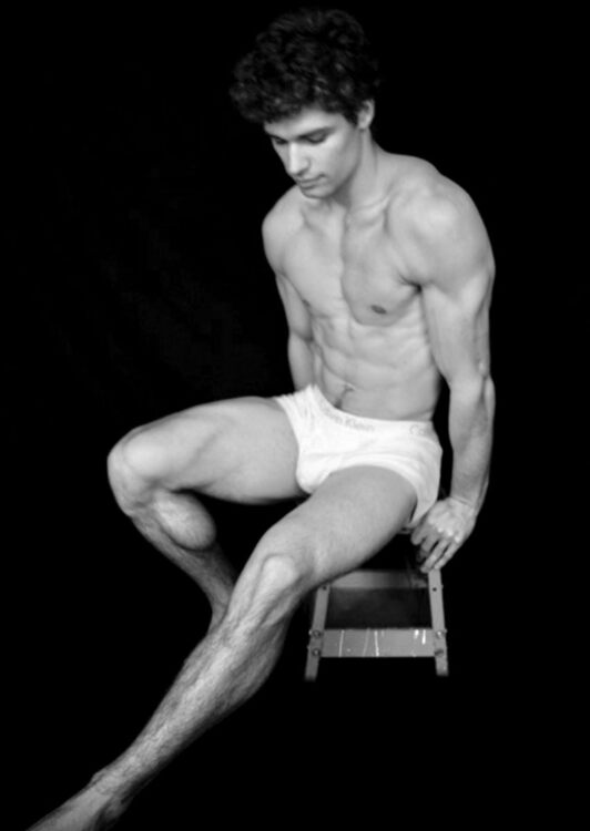 xxxpedestal julien2.jpg