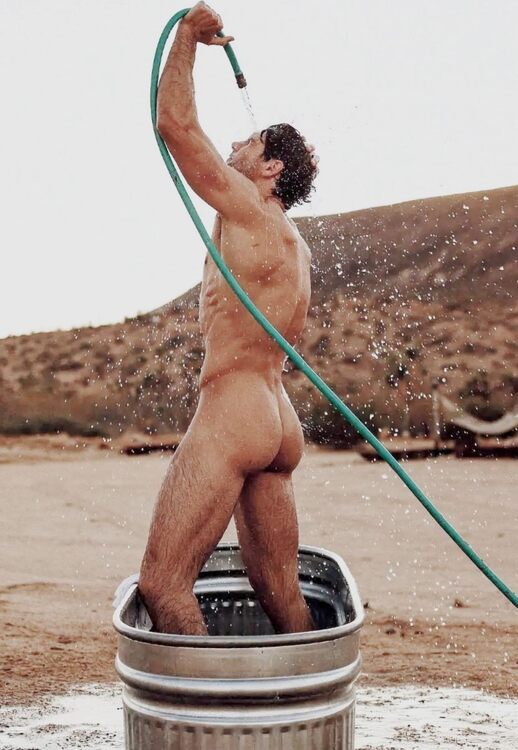 xxxshower outhose.jpg