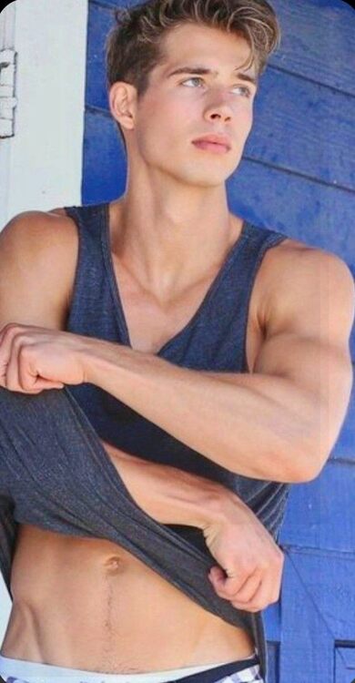 xxxundress navel.jpg