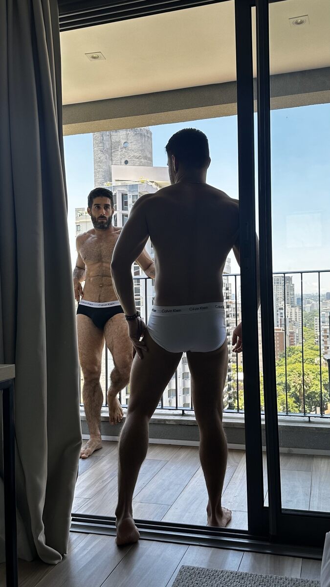 Diego Sans Oliver Hunt