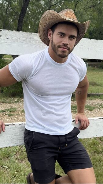 Oliver Hunt