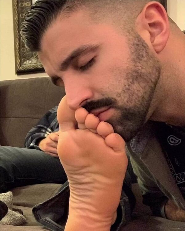 Sniffing Toes.jpg