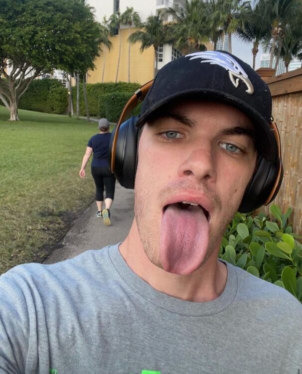 Tongue.jpg