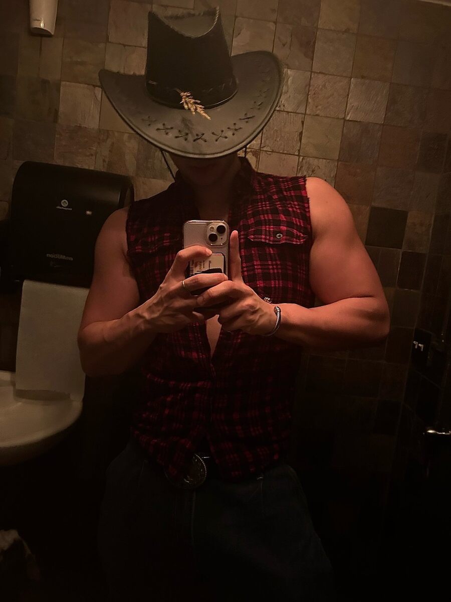 Ashton Adams