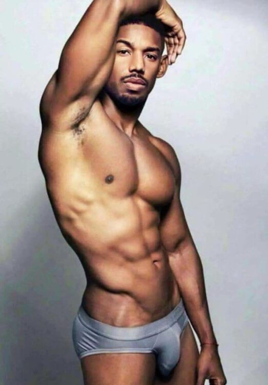 michaelbjordan.thumb.jpg.9d4cf454718eb1566e0bdf0685a6cd67.jpg