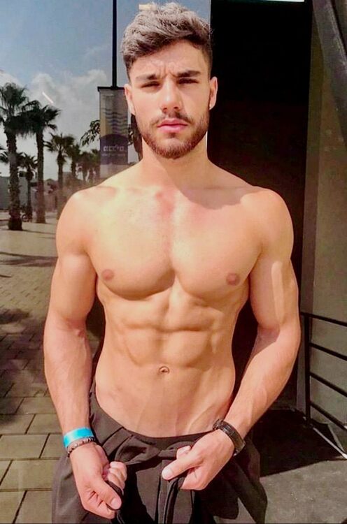 xxxnavel israeli.jpg